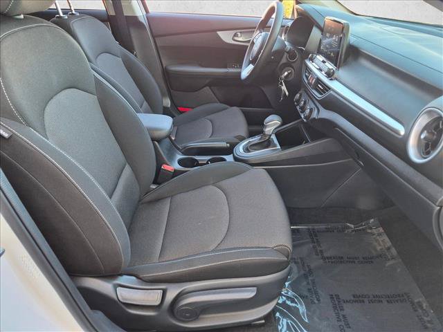Used 2024 Kia Forte LXS w/ LXS Technology Package FWD image 25
