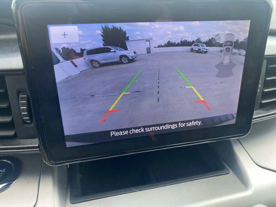 Used 2022 Ford Explorer XLT image 21