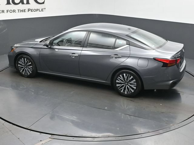 Used 2024 Nissan Altima 2.5 SV FWD image 56