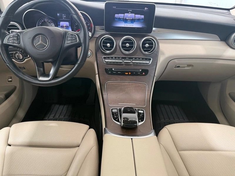 Used 2019 Mercedes-Benz GLC 300 4MATIC image 9