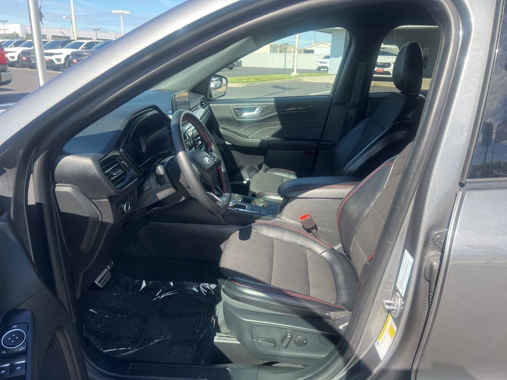 Used 2024 Ford Escape ST-Line image 21