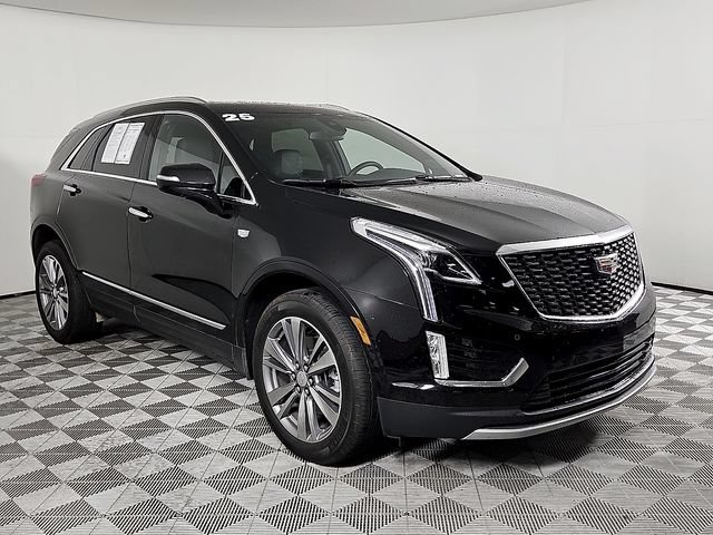 Used 2025 Cadillac XT5 Premium Luxury FWD image 3