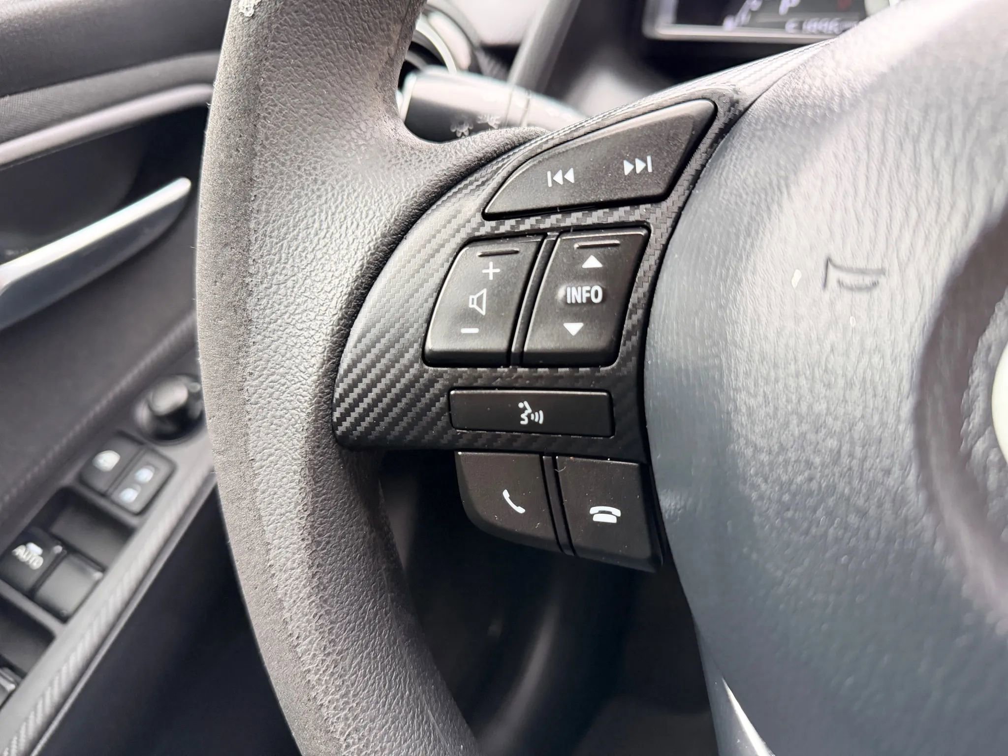 Used 2017 Toyota Yaris iA FWD image 40