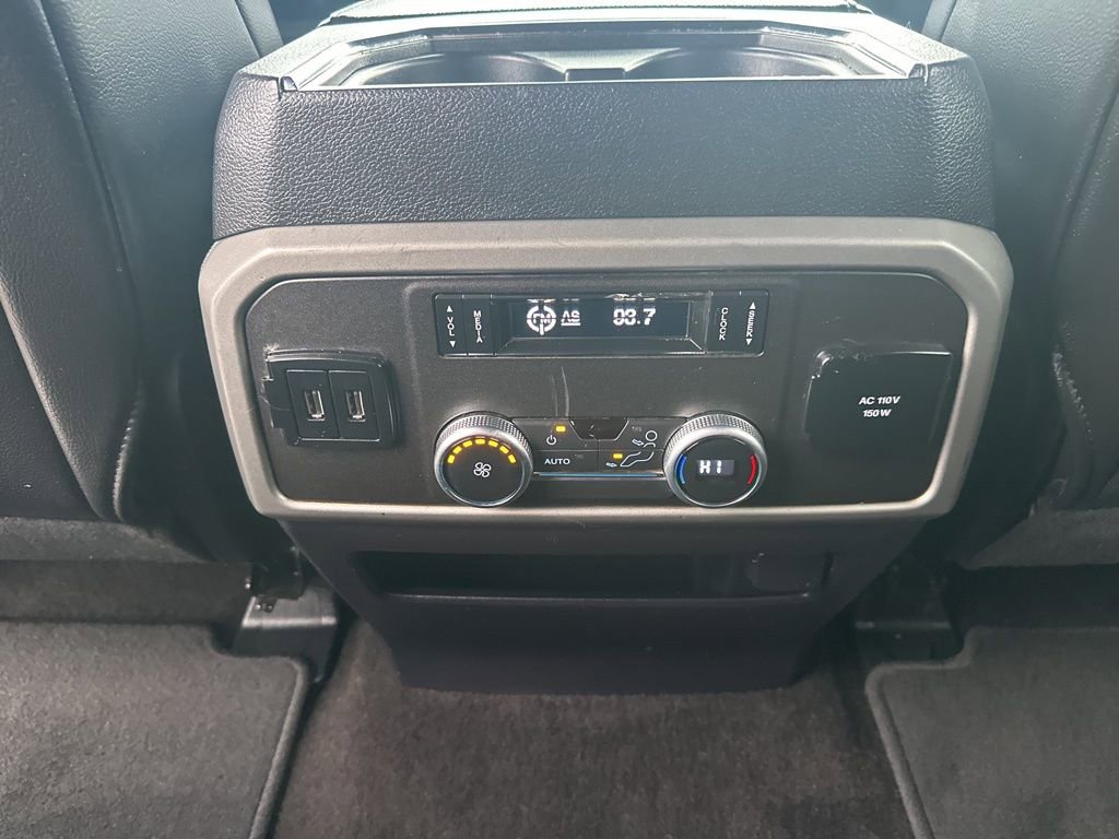 Used 2018 Ford Expedition Max XLT w/ Equipment Group 202A AWD/4WD image 16