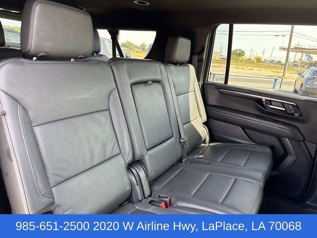 Used 2025 Chevrolet Suburban Z71 image 25