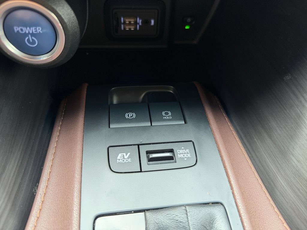 Used 2021 Toyota Venza Limited w/ Advanced Technology Package AWD/4WD image 24