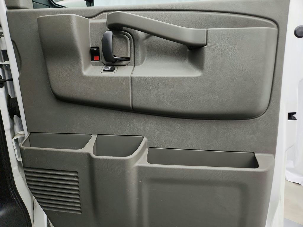Used 2020 GMC Savana 2500 w/ Driver Convenience Package image 21