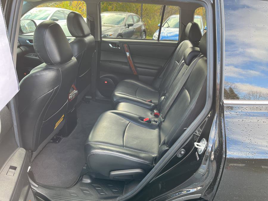 Used 2013 Toyota Highlander Limited image 6