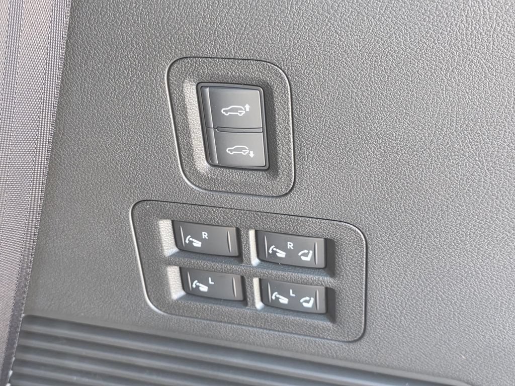 New 2026 Nissan Armada PRO-4X AWD/4WD image 15