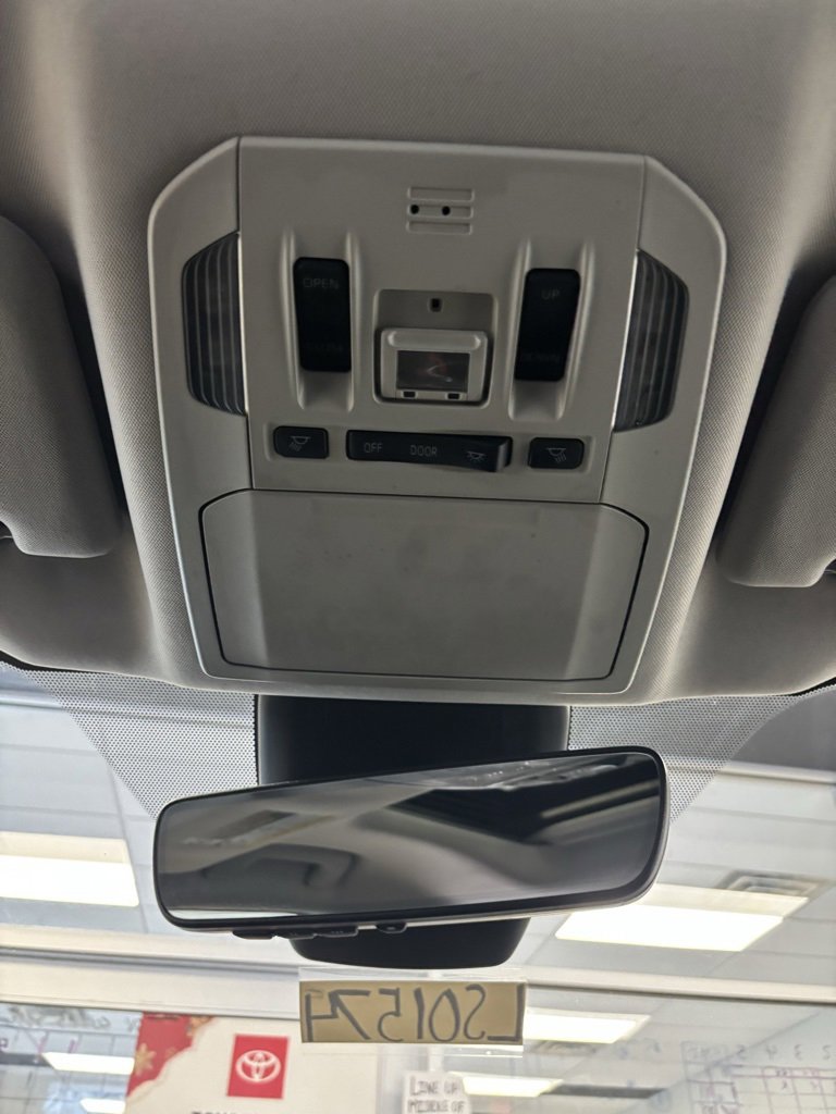 Certified 2020 Toyota Highlander Limited image 22