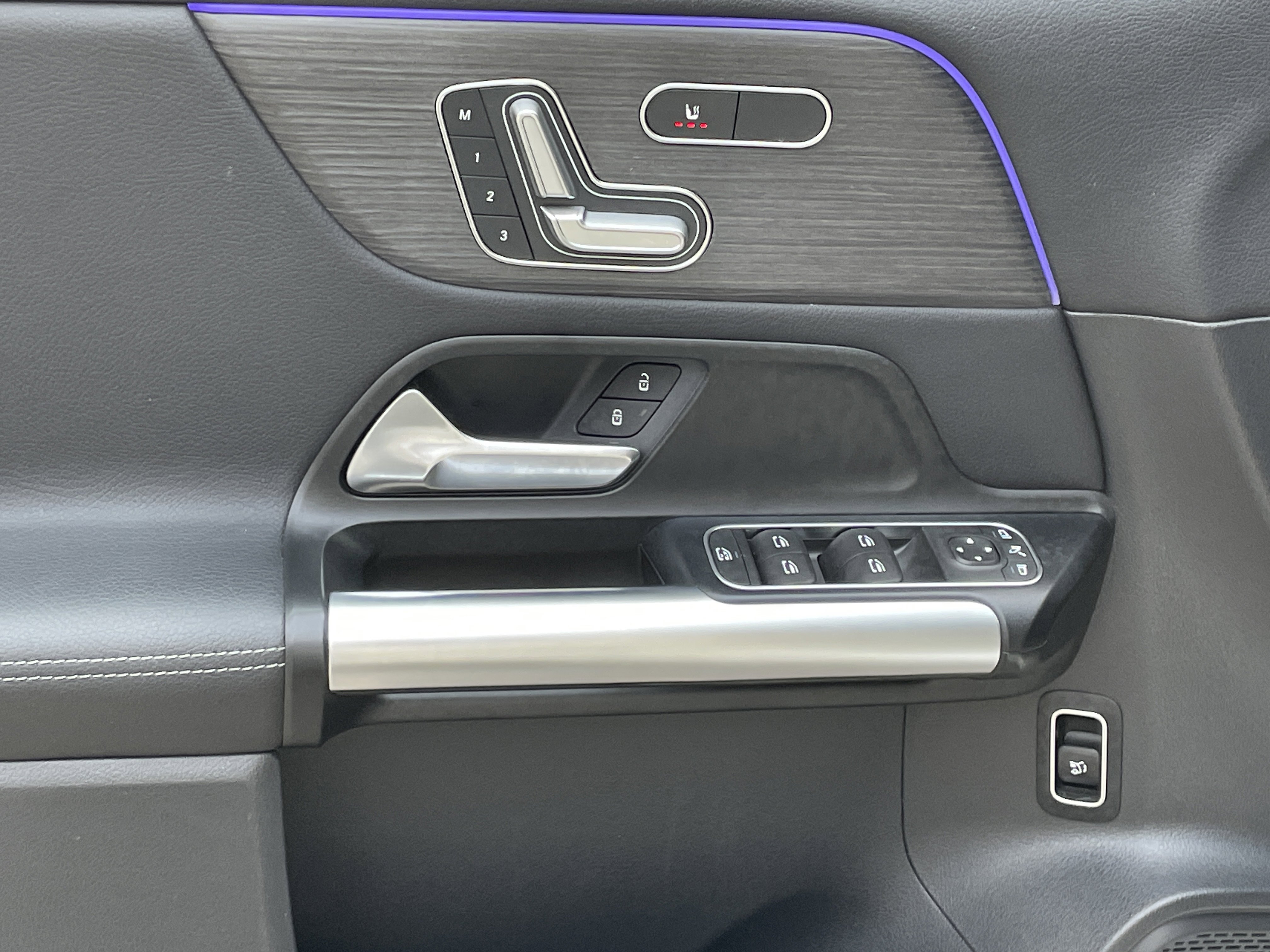 Certified 2023 Mercedes-Benz GLA 250 4MATIC image 16