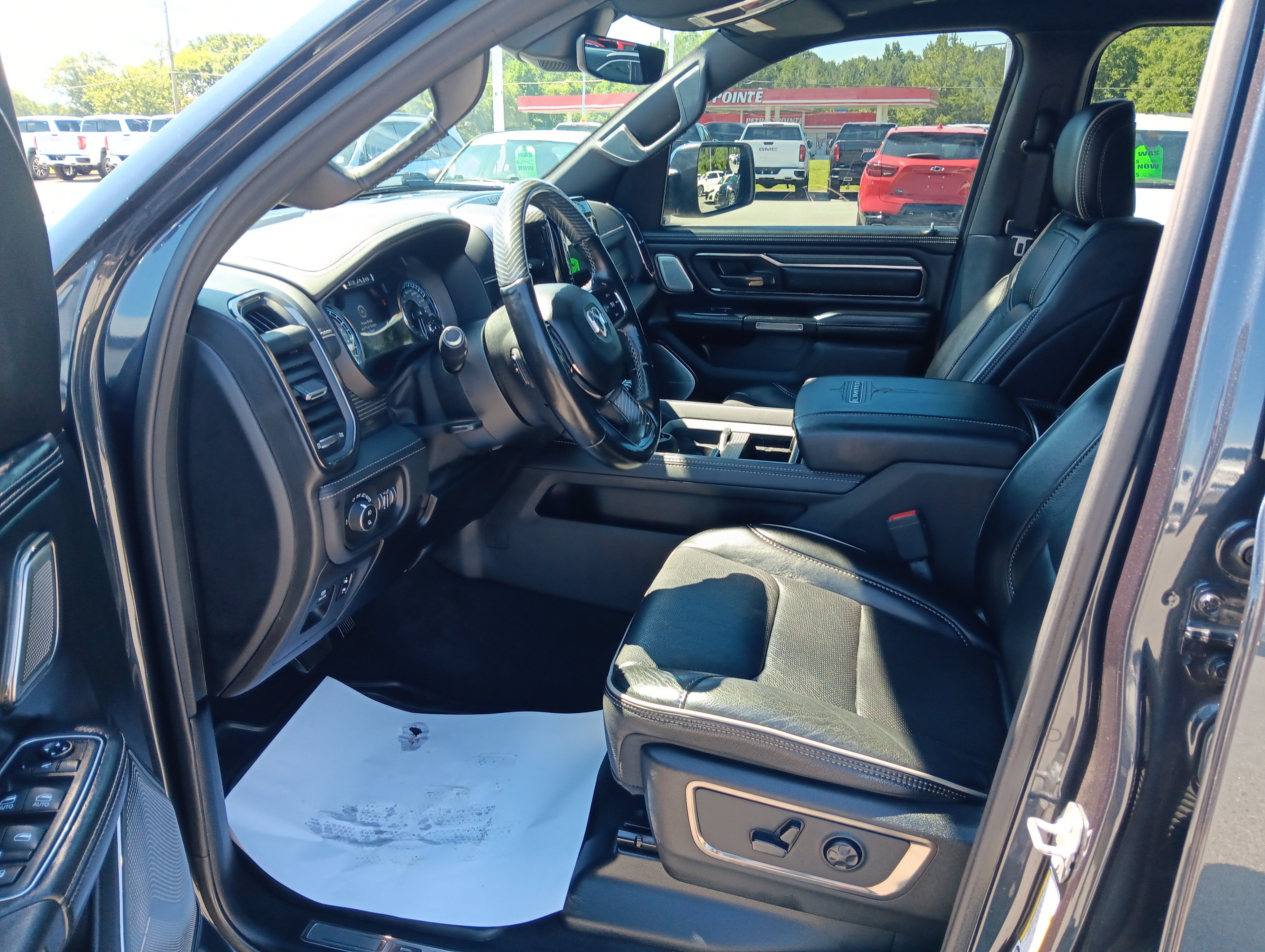 Used 2020 RAM 1500 Limited AWD/4WD image 10