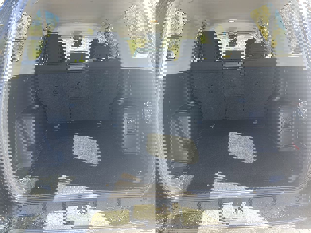 Used 2024 Toyota 4Runner TRD Off-Road image 33