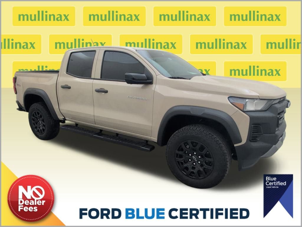 Used 2023 Chevrolet Colorado Trail Boss w/ Technology Package image 1