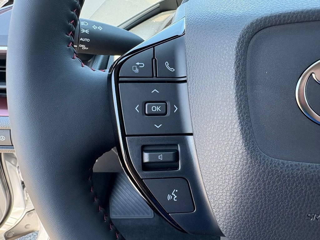 New 2026 Toyota Prius Plug-In Hybrid FWD image 36