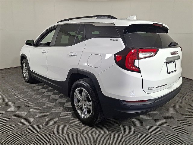 Used 2023 GMC Terrain SLE w/ Driver Convenience Package image 8