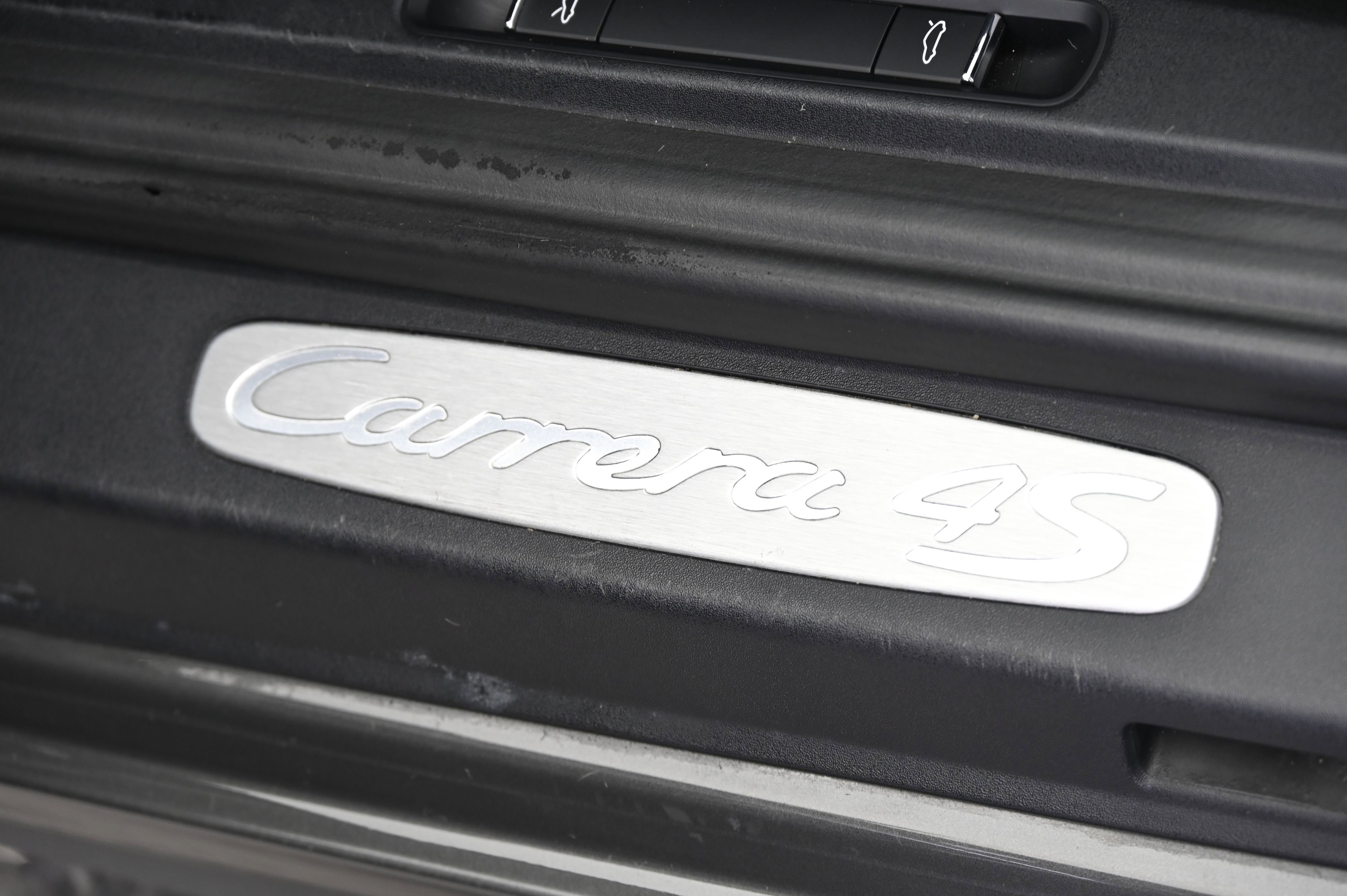 Used 2014 Porsche 911 Carrera 4S image 27