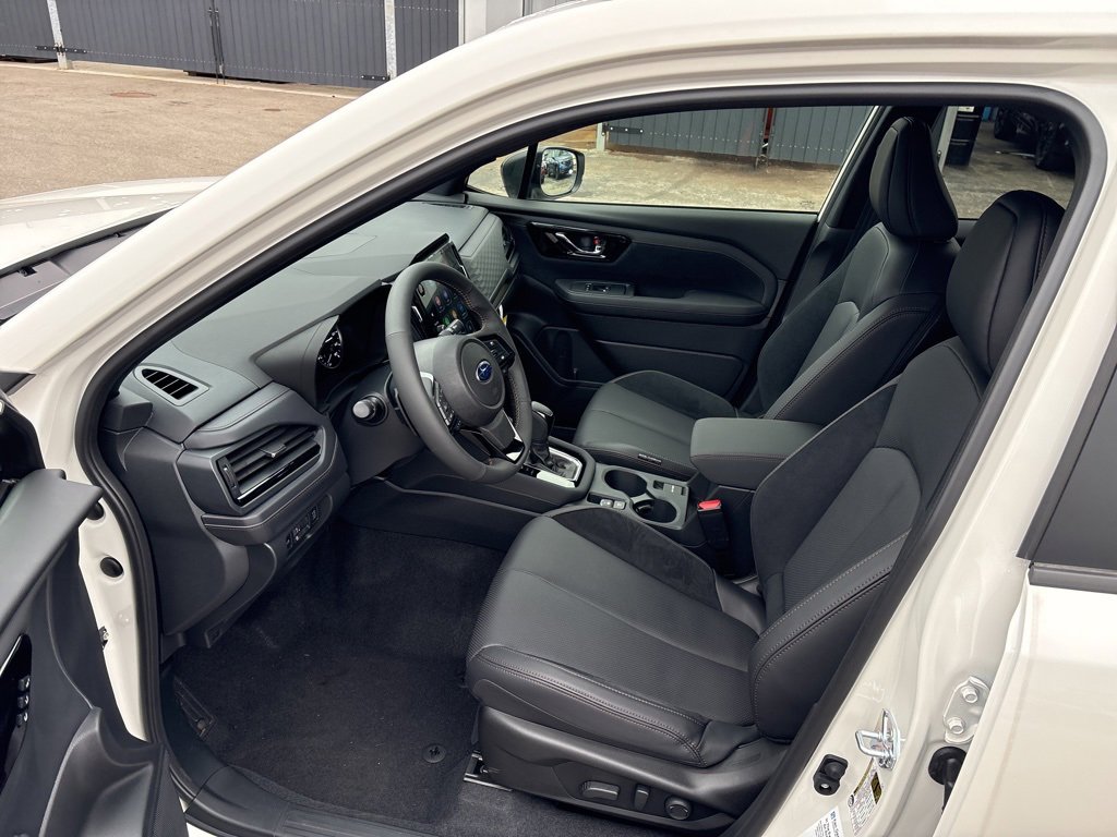 New 2025 Subaru Forester Touring image 9