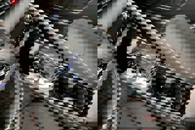 Used 2025 Hyundai Elantra Blue image 9