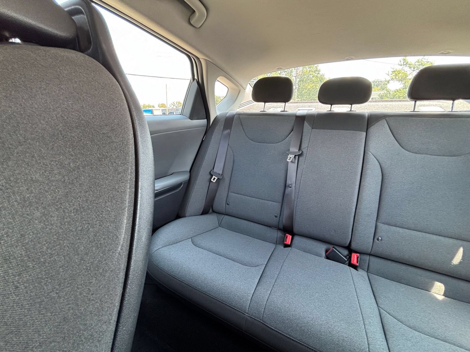 Used 2025 Kia K4 FWD image 37