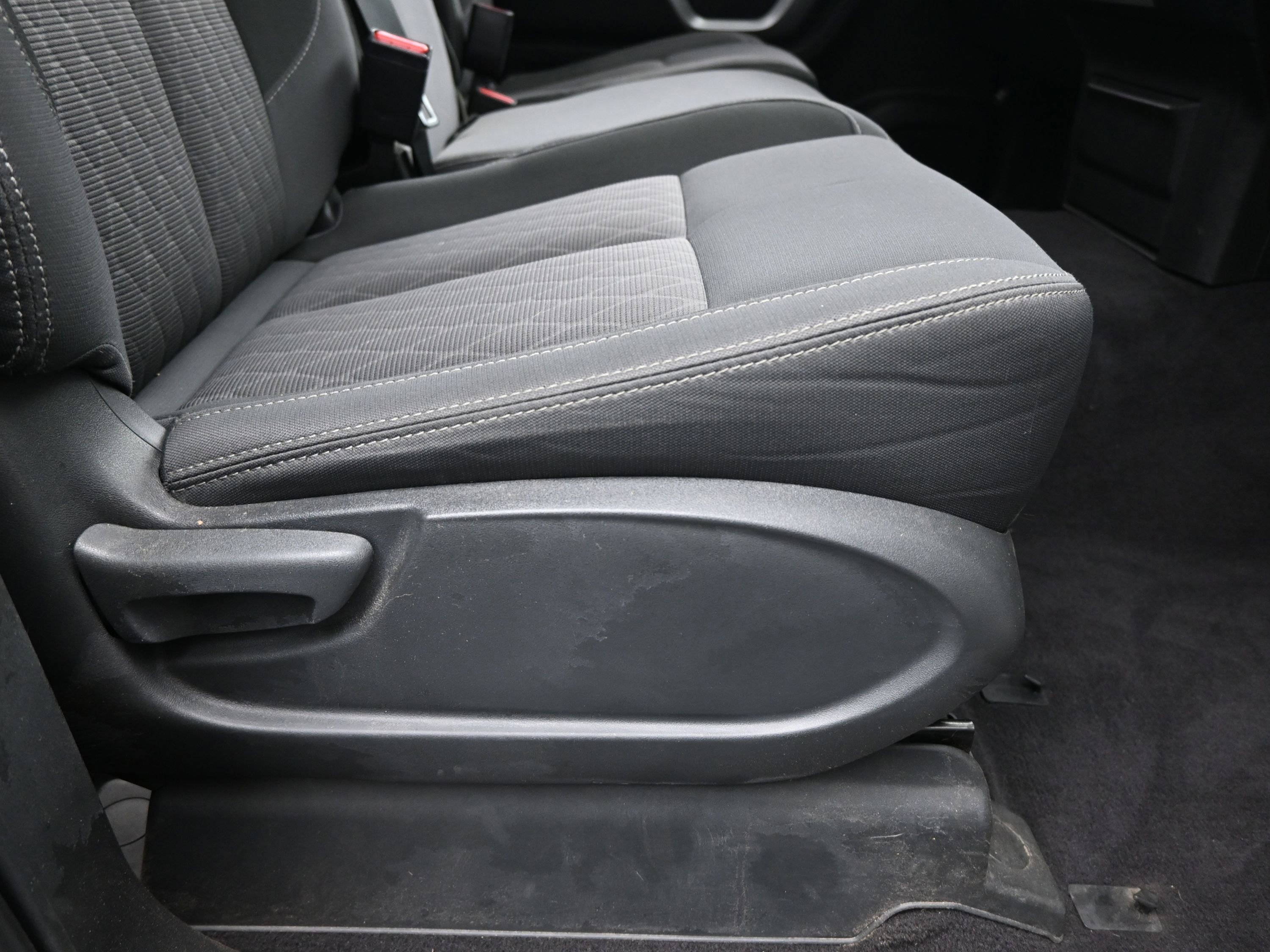 Used 2024 Nissan Titan SV w/ Accessory Utility Package image 16