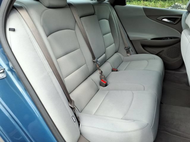 Used 2025 Chevrolet Malibu LT FWD image 9