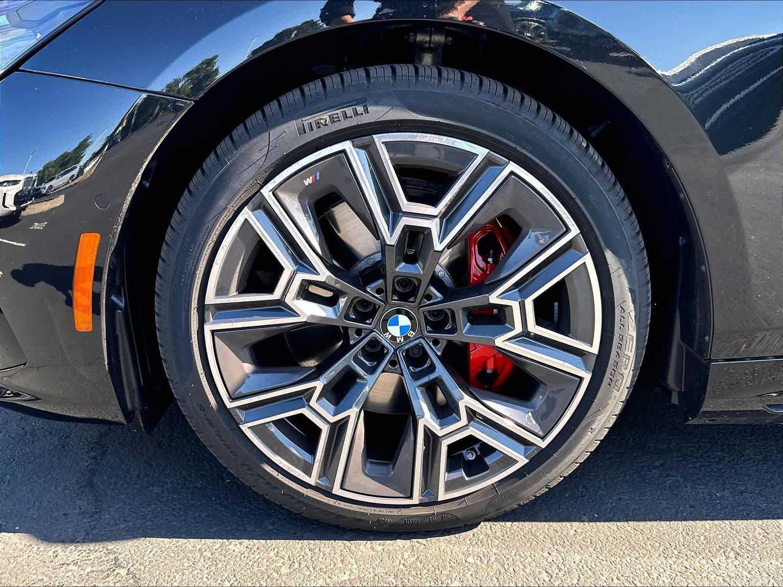 Used 2026 BMW i5 eDrive40 w/ M Sport Package RWD image 33
