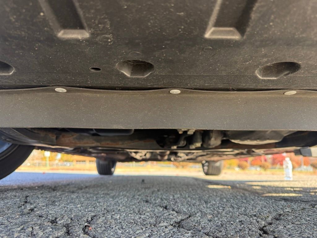 Used 2021 Nissan Versa SR w/ Convenience Package image 40