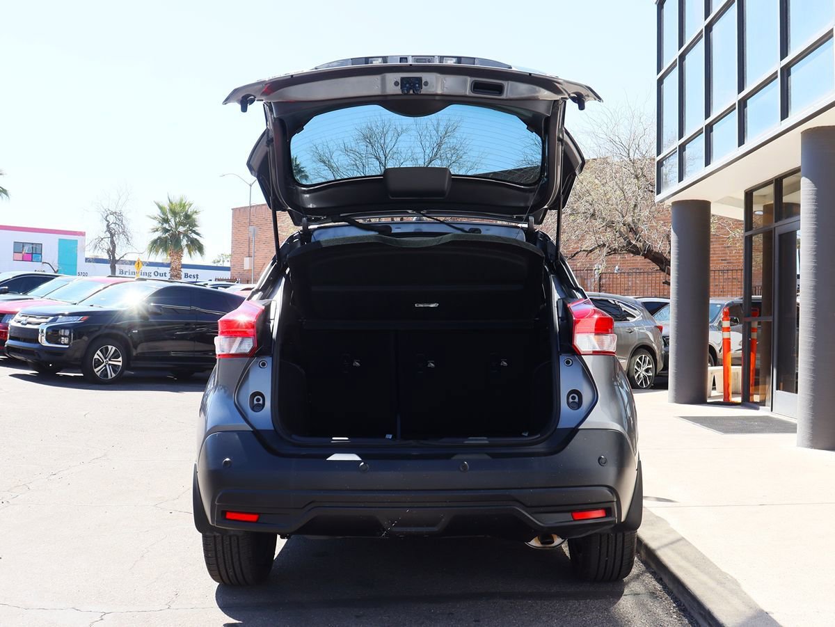 Used 2020 Nissan Kicks SV FWD image 22