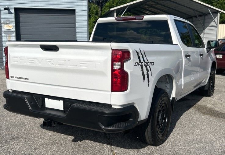 Used 2022 Chevrolet Silverado 1500 W/T w/ WT Value Package AWD/4WD image 4