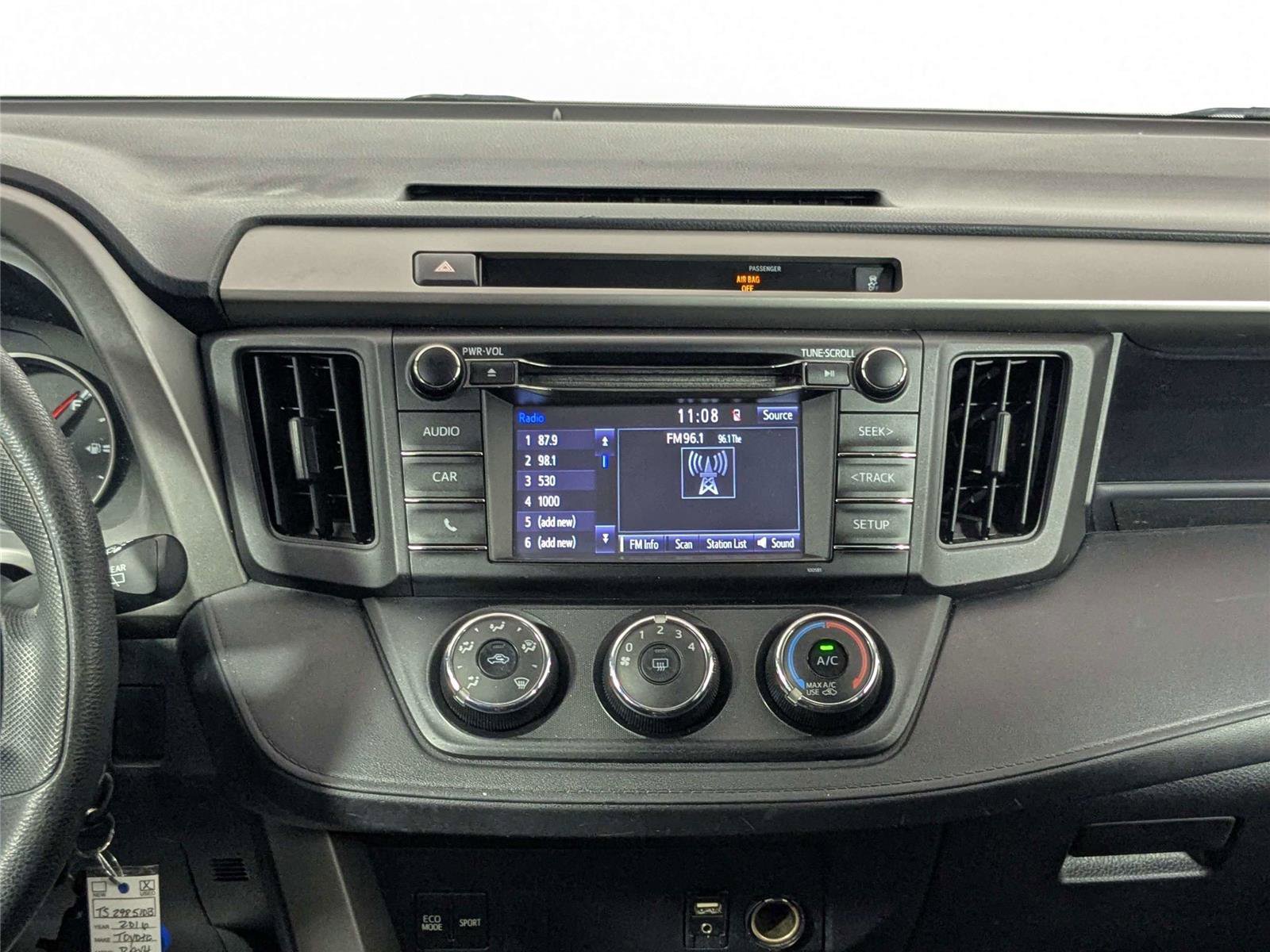 Used 2016 Toyota RAV4 LE image 39