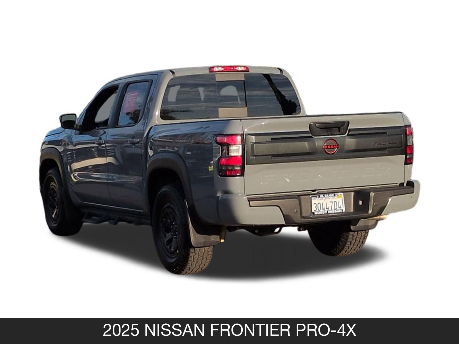 Certified 2025 Nissan Frontier PRO-4X image 8