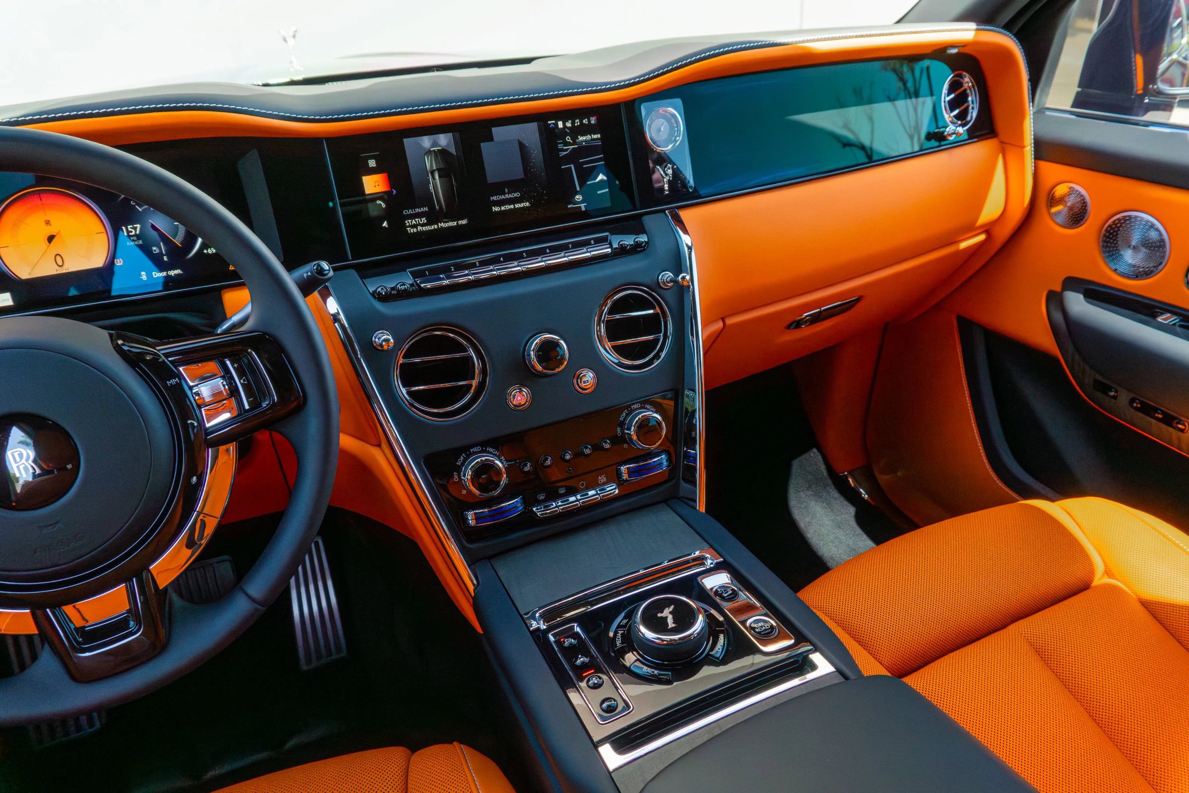 Used 2025 Rolls-Royce Cullinan image 67