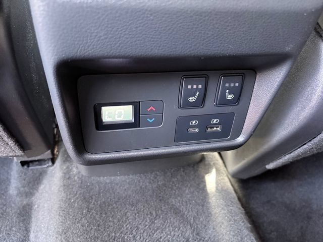 Used 2022 Nissan Rogue Platinum w/ Head-Up Display Package FWD image 9