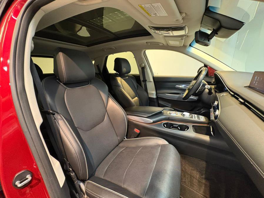 Used 2023 Genesis GV70 2.5T w/ Advanced Package image 31