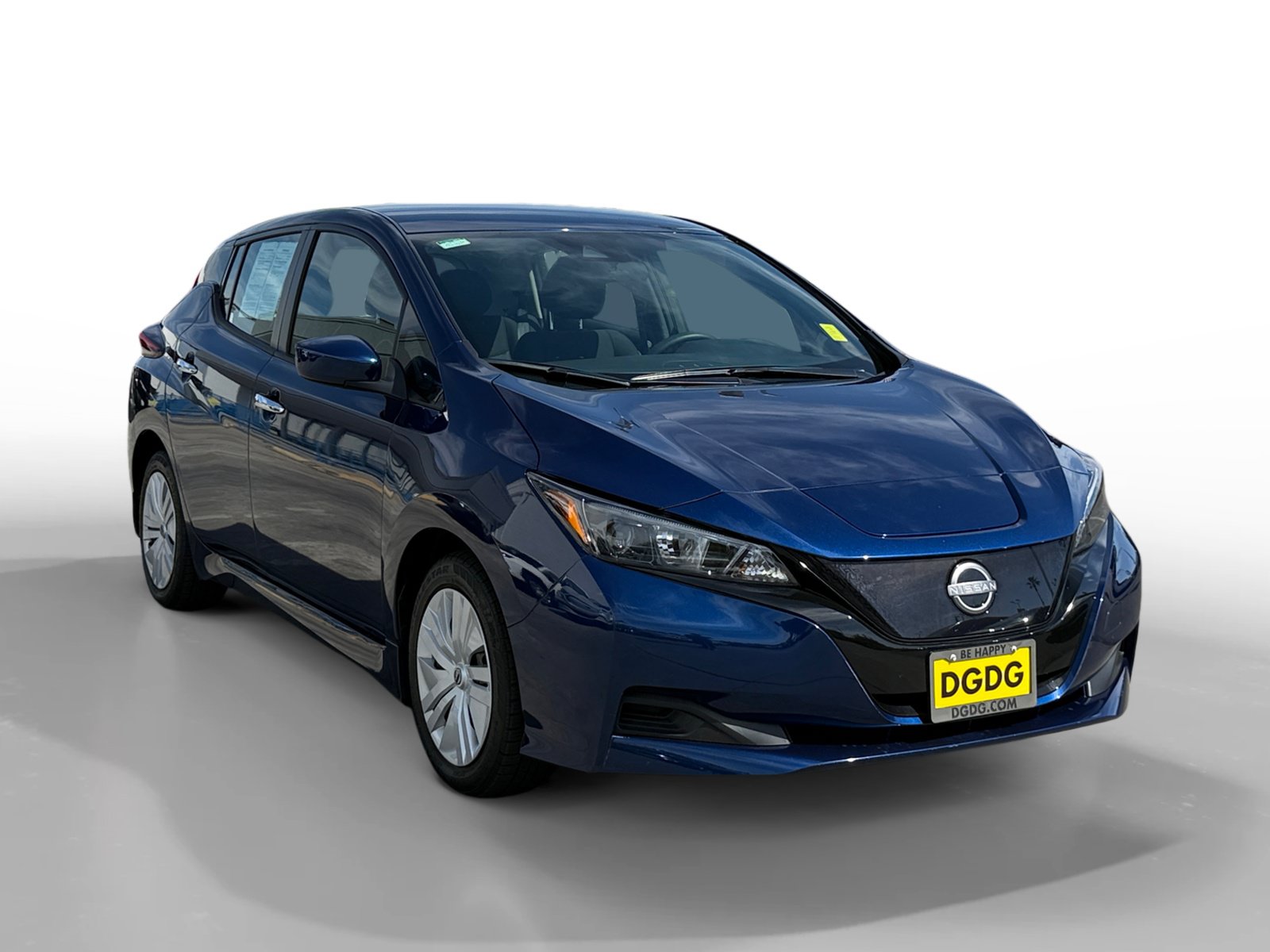 Used 2025 Nissan Leaf S FWD image 7
