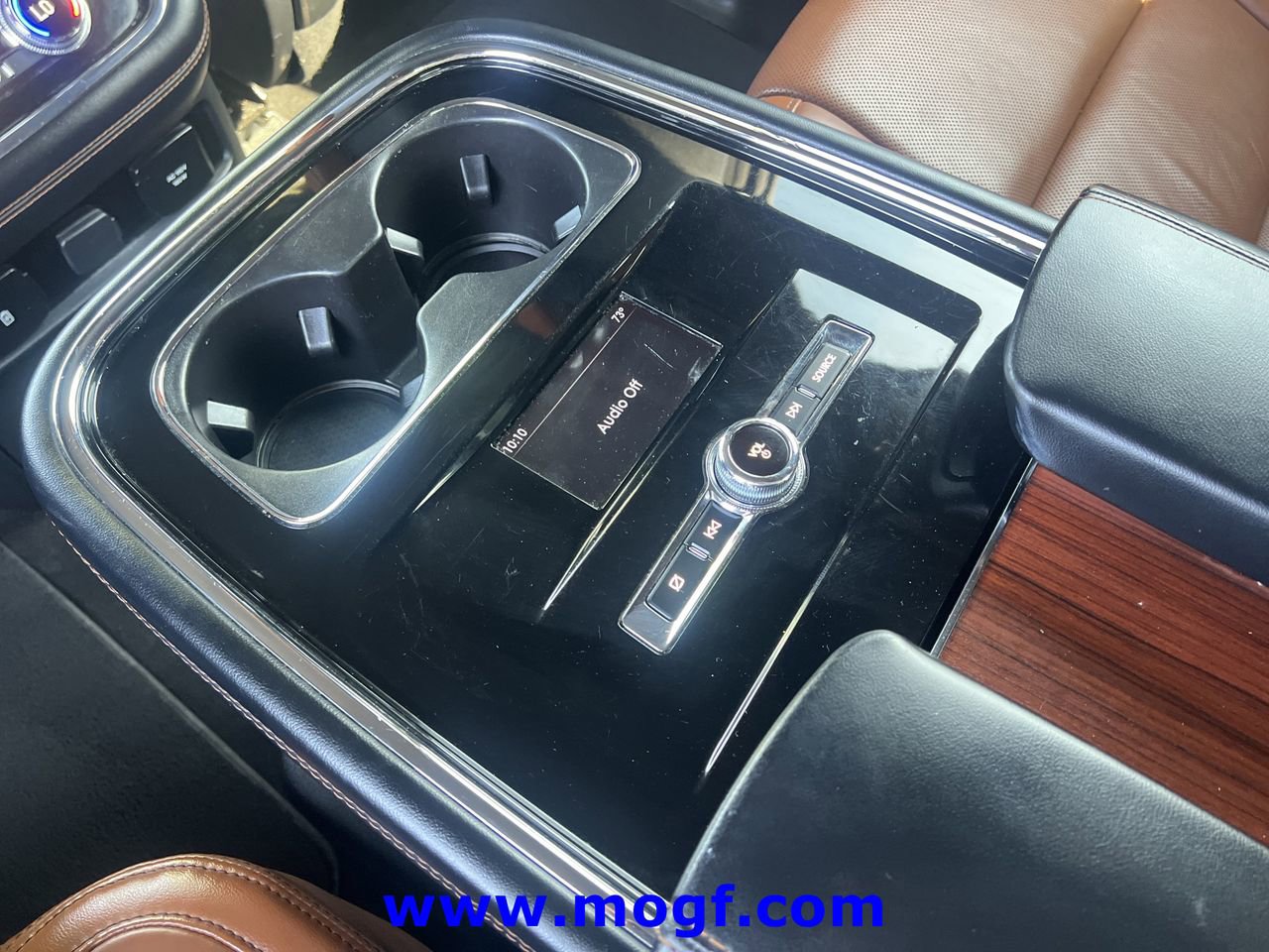 Used 2020 Lincoln Navigator Reserve w/ Luxury Package RWD image 25