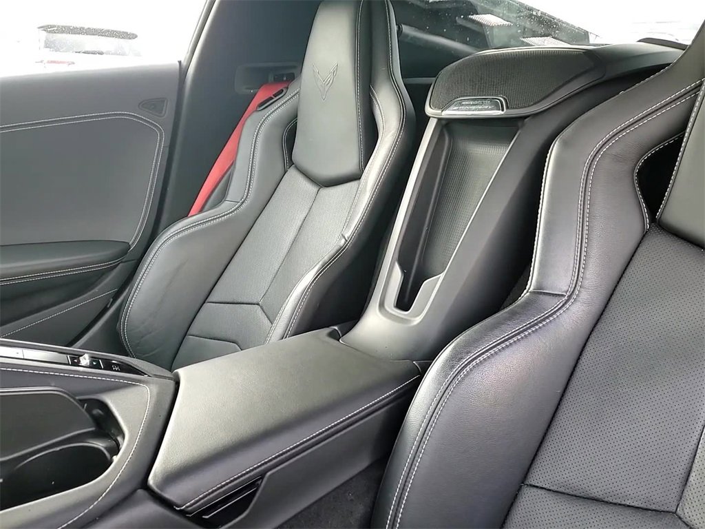 Used 2024 Chevrolet Corvette Stingray Coupe w/ Z51 Performance Package image 18