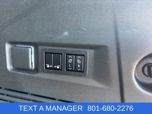 Used 2022 Chevrolet Tahoe RST w/ Luxury Package AWD/4WD image 40
