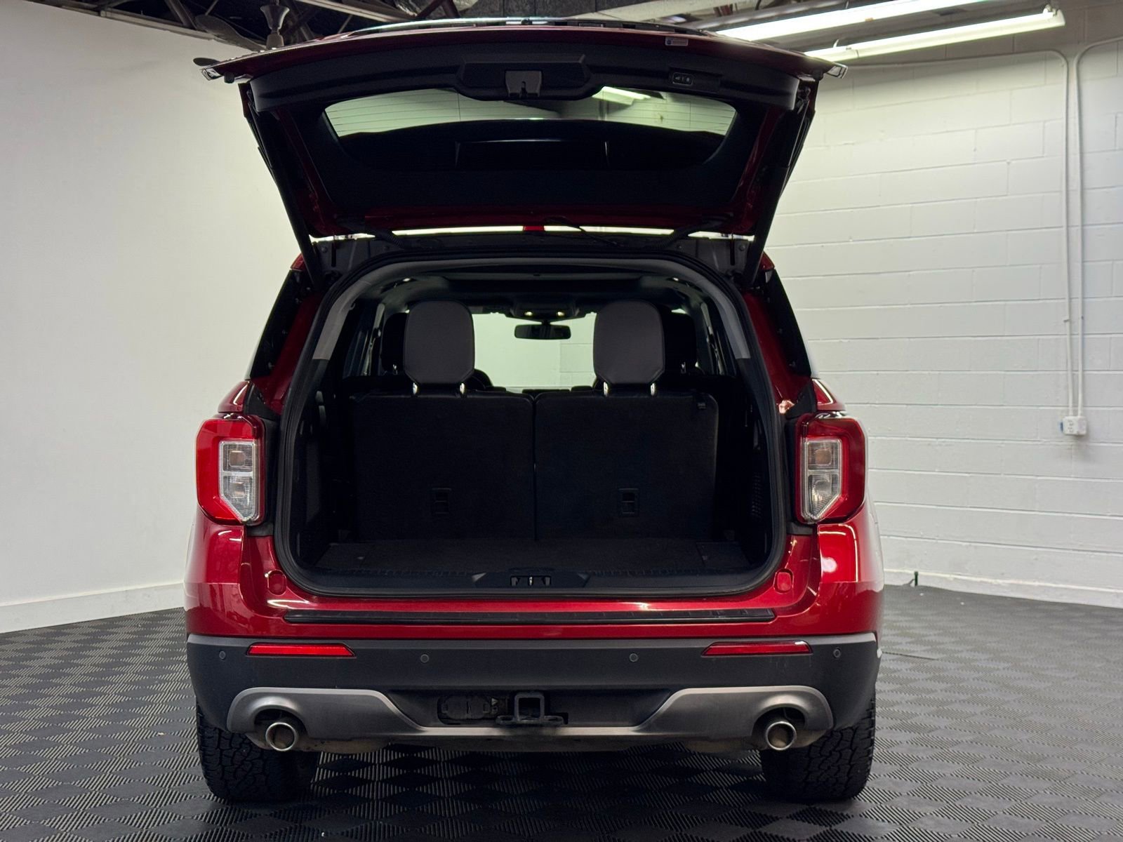 Used 2020 Ford Explorer Limited w/ Equipment Group 310A image 34