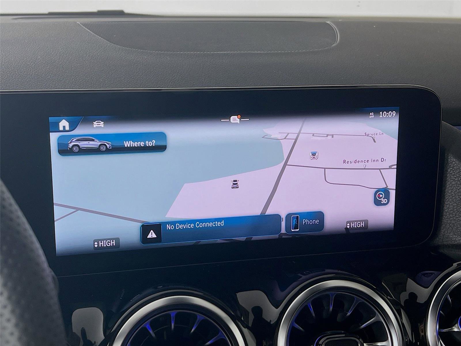 New 2026 Mercedes-Benz GLA 35 AMG 4MATIC image 14