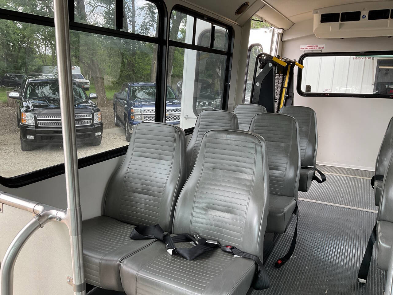 Used 2013 Ford E-350 and Econoline 350 Super Duty w/ Shuttle Bus Prep Pkg image 15