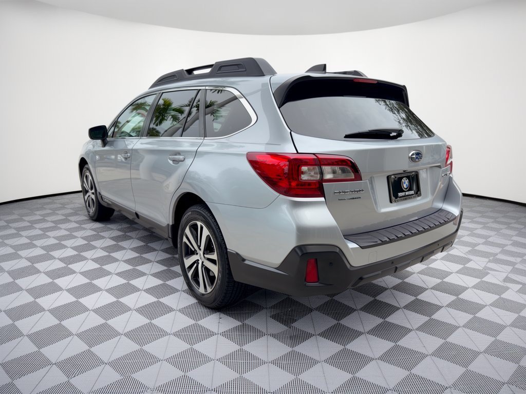 Used 2019 Subaru Outback 2.5i Limited AWD/4WD image 3