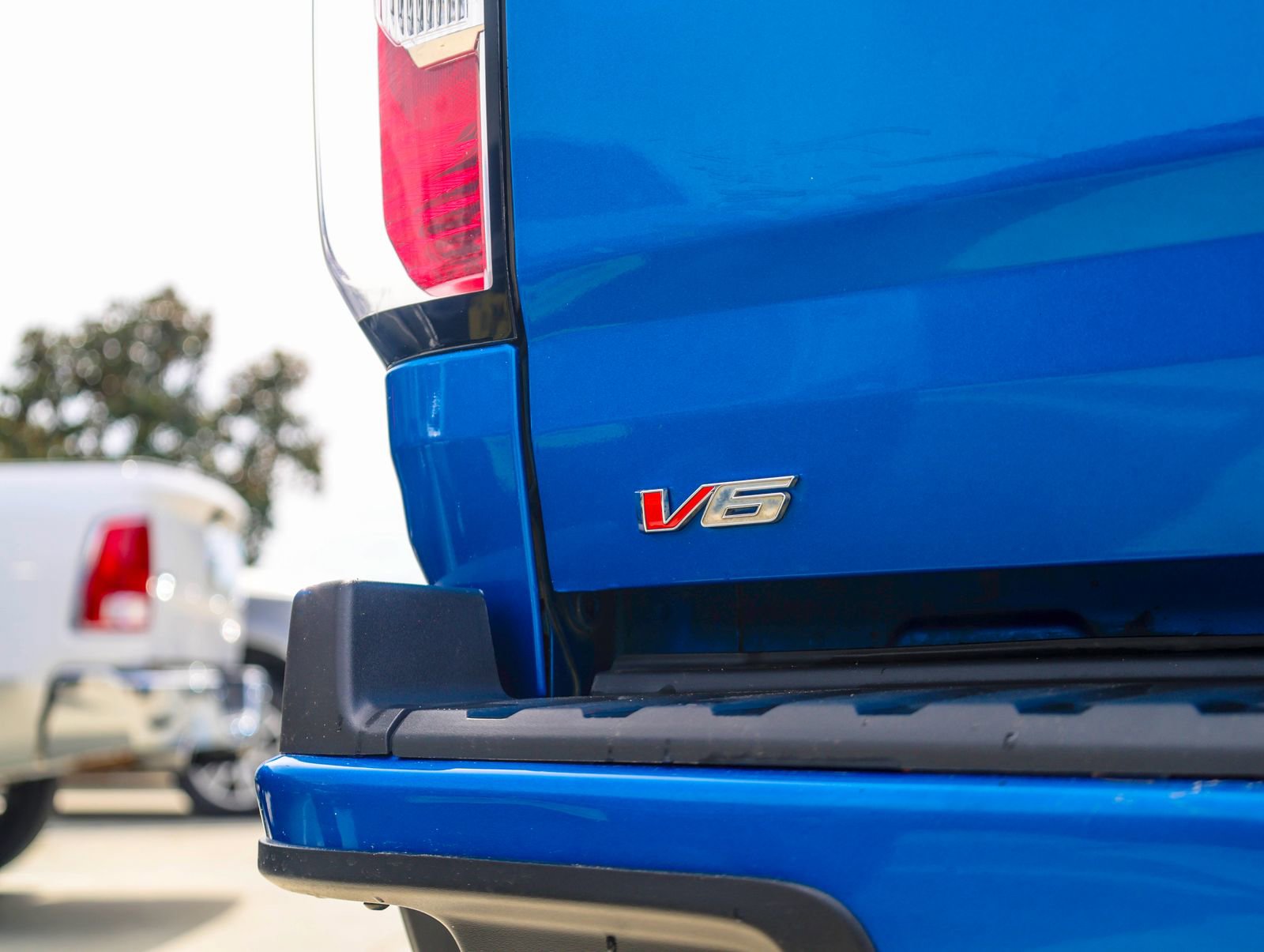 Used 2022 GMC Canyon Elevation w/ Elevation Premium Package image 8