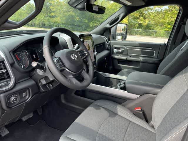 New 2026 RAM 3500 Big Horn AWD/4WD image 11