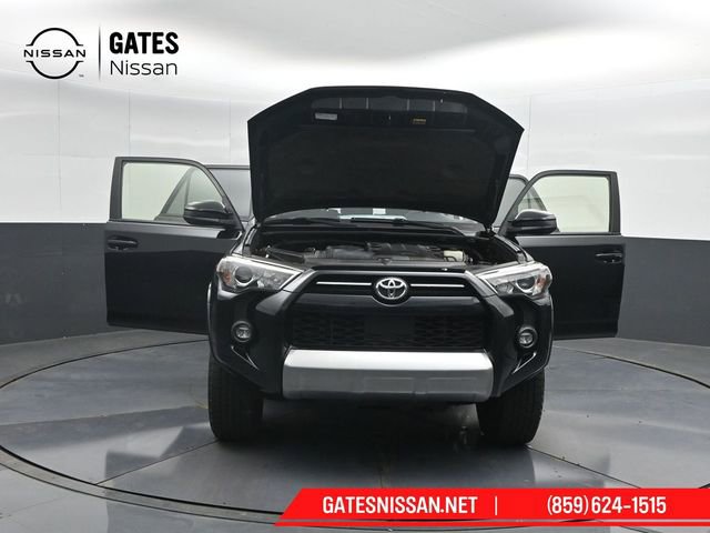 Used 2022 Toyota 4Runner TRD Off-Road AWD/4WD image 53