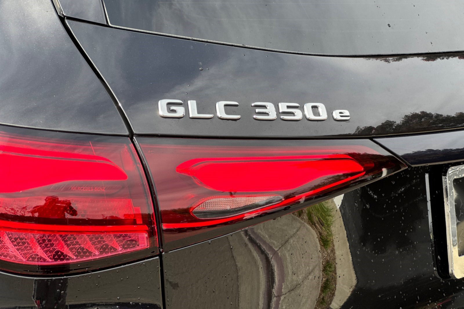 Certified 2025 Mercedes-Benz GLC 350e 4MATIC image 31