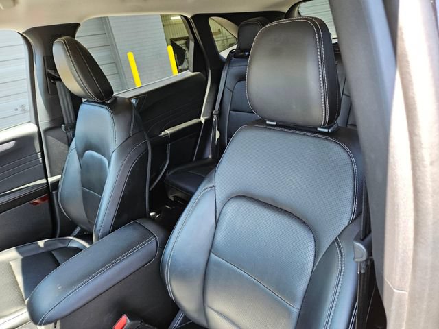 Used 2025 Ford Escape Platinum AWD/4WD image 23