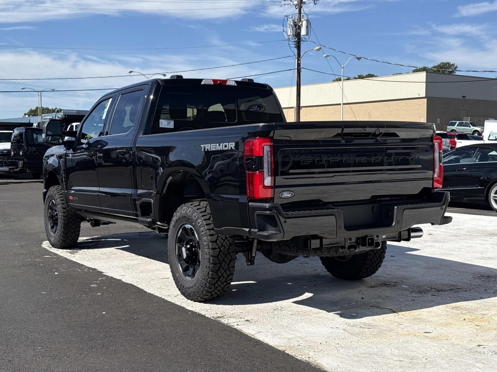 New 2027 Ford F350 Platinum w/ Tremor Off-Road Package AWD/4WD image 5