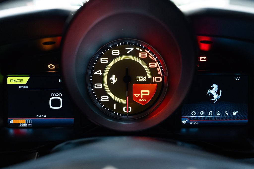 Certified 2021 Ferrari F8 Tributo RWD image 28